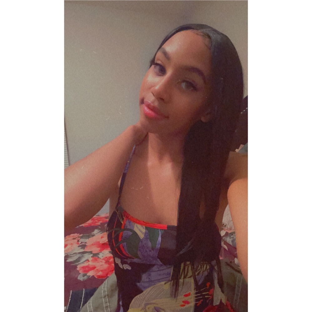 Meet your Posher, Mikaila